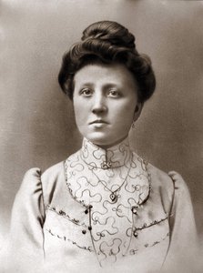 Ritratto di Henriette Brull, madre di George Simenon da Unknown photographer