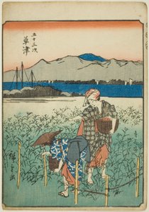Kusatsu, dalla serie "Le cinquantatré stazioni [del Tokaido] (Gojusan tsugi)," anche conosciuta come il Tokaido delle figure (Jinbutsu Tokaido)
