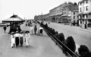 La passeggiata, West Worthing, West Sussex, inizio XX secolo da Valentine and Sons Ltd
