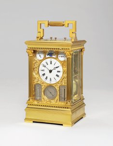 Orologio da viaggio francese in ottone grande sonnerie otto giorni con calendario completo, fasi lunari, barometro e termometro da Victorien Boseet