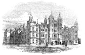 Burghley House - fronte nord da W. J. Linton