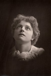 Olga Brandon (nata nel 1865) attrice australiana (woodburytype)