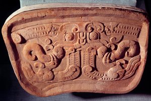 Modello originale della maschera Taotie in terracotta