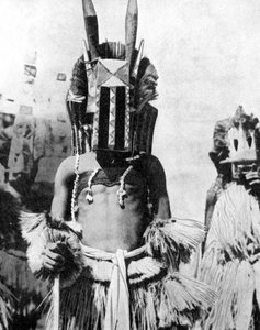 Maschera con visiera del popolo delle alture, Africa