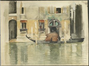 Gondola davanti a una casa veneziana