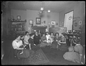 Harriet E. Hassler con un gruppo di giovani donne, 206 W. 13th Street, New York da William Davis Hassler