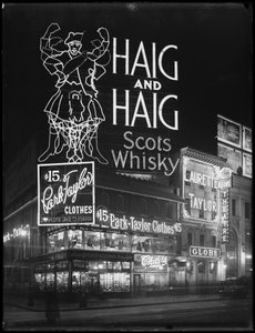 Insegna illuminata per il whisky Haig and Haig, New York City, 6 gennaio 1917 da William Davis Hassler