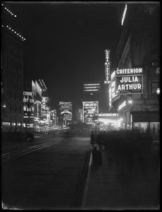 Insegne luminose a Times Square, New York City, 1917 da William Davis Hassler