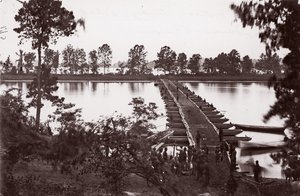 Ponte di barche sul fiume James, ca. 1864