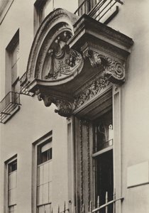 Porta, 9, Grosvenor Road, Londra (foto in bianco e nero) da William Galsworthy Davie
