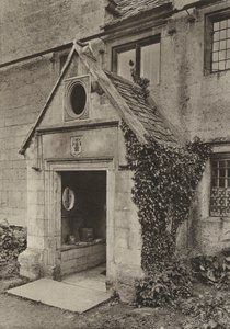 Porta, Porch at Cap Mill, Painswick, Gloucestershire (foto in bianco e nero) da William Galsworthy Davie