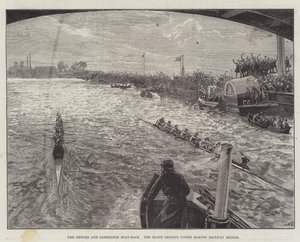 La gara di canottaggio Oxford e Cambridge, le barche che passano sotto il ponte ferroviario di Barnes