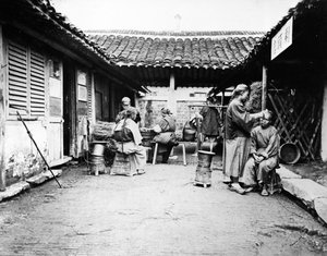 Barbieri itineranti in una casa di campagna, Cina da William Saunders