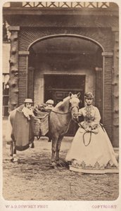 Principessa Alexandra con il Principe Albert Victor e il Principe George