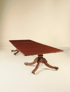 Tavolo da pranzo irlandese George IV a doppio piedistallo, c.1825 da Williams and Gibton (attr. to) Mack