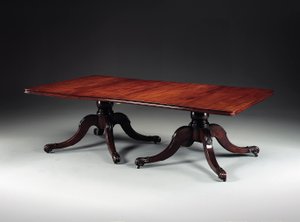 Tavolo da pranzo irlandese George IV a due piedistalli, c.1825 da Williams and Gibton (attr. to) Mack