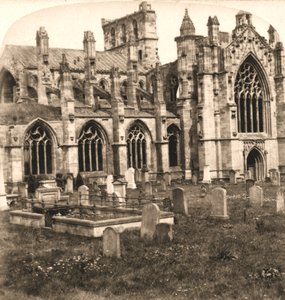 Abbazia di Melrose, Melrose, Scozia, 1896 da Works and Sun Sculpture Studios