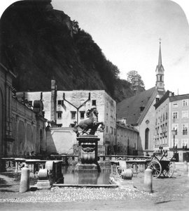 Il pozzo dei cavalli Pferdeschwemme, Salisburgo, Austria, c1900 da Wurthle and Sons