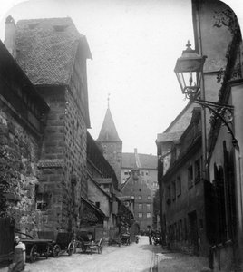 La Porta del Tiergartnertor, Norimberga, Germania, c1900 da Wurthle and Sons