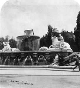 La fontana dei Wittelsbach, Monaco, Germania