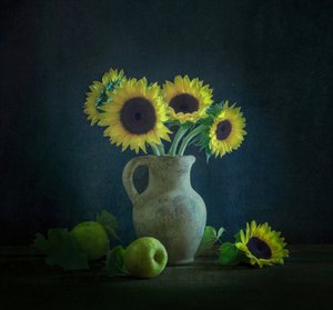 Girasoli e mele verdi da Yinan F.
