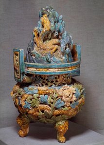 Arte cinese: bruciatore di profumi in terracotta. Periodo della dinastia Yuan. 1271-1368 da Yuan Dynasty Chinese School