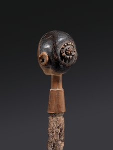 Coltello (acciaio e legno)