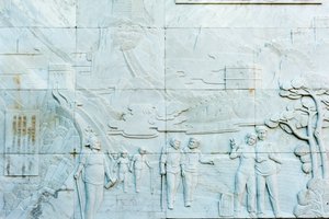 Rilievo in marmo che raffigura persone; Grande Muraglia; sezione di Jinshanling; Repubblica Popolare Cinese