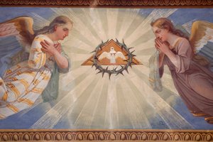 Chiesa di Rumilly. Pittura murale. Angeli e Spirito Santo. Francia. da . .