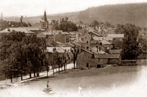 Il villaggio di Saint-Bonnet-le-Froid, all