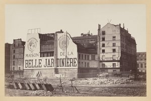 La Belle Jardinière: il negozio di rue de la Cité durante la demolizione, Parigi da attributed to Charles Marville