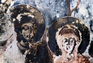 Santi, affresco danneggiato nella chiesa di Agios Vasileios, Vavouledo, Creta, Grecia da Theodore Charles Ange Coquelin