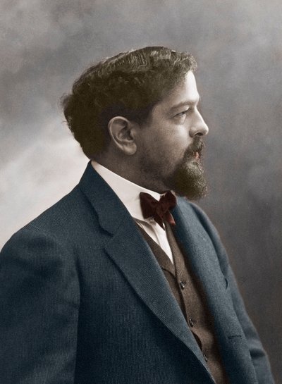 Compositore francese Claude Debussy (1862-1918) - Ritratto del compositore francese Claude Debussy (1862-1918) 1908 - foto Nadar - colorazione digitale da Nadar