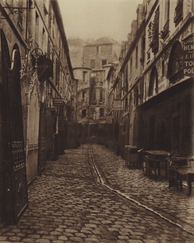 La corte del Drago, in fondo alla rue de Rennes da (after) French Photographer