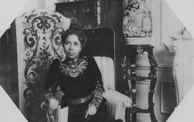 Regina Ranavalo da (after) French Photographer