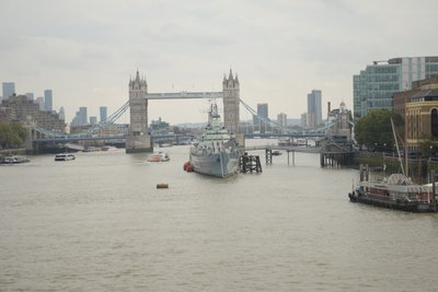 Il London Bridge sul Tamigi, nel cuore di Londra da Albert Mansour