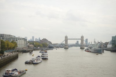 Il London Bridge sul Tamigi, nel cuore di Londra da Albert Mansour