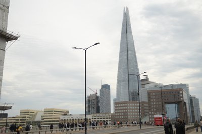 Il London Bridge sul Tamigi, nel cuore di Londra da Albert Mansour