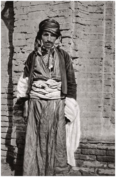 Un tribale curdo del sud del Kurdistan, Iraq, 1925 da A. Kerim