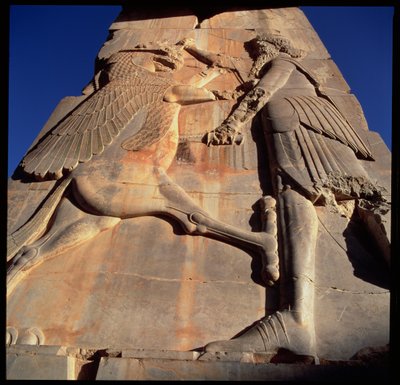 Eroe-re idealizzato, presunto essere Serse (c.519-465 a.C.), che pugnala un mostro, dettaglio dalla Sala del Trono di Serse, c.480 a.C. da Achaemenid
