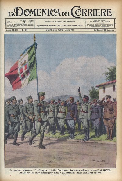 1935 I mitraglieri della Divisione Brennero sfilano davanti al Duce - DOMENICA DEL CORRIERE - manovra militare. Le truppe passano davanti a Benito Mussolini - Illustrazione di Achille Beltrame da Achille Beltrame