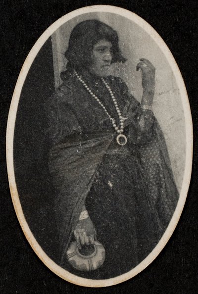 Regina Chewa di Tewa da Adam Clark Vroman