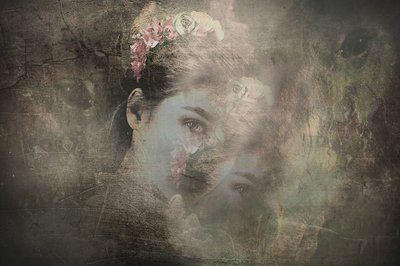Sguardo floreale etereo da Adela  Lia Rusu
