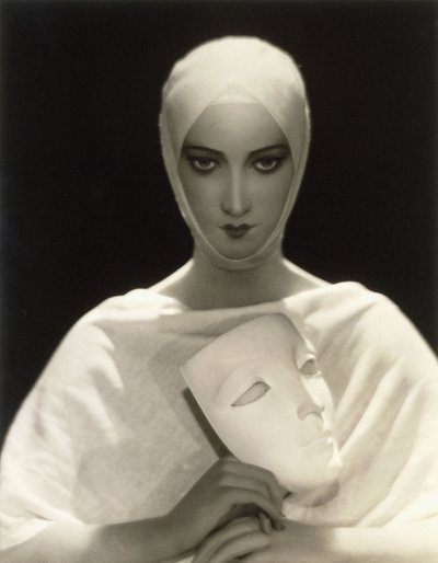 Per Elizabeth Arden (1920s-1931) da Adolf de Meyer