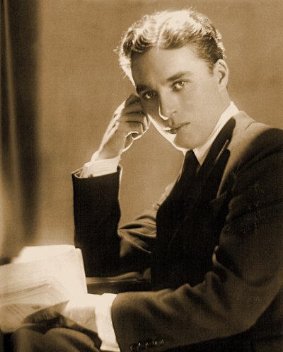 Ritratto di Charlie Chaplin da Adolf de Meyer