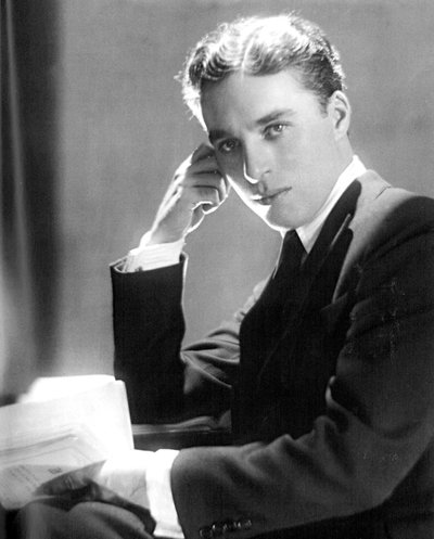 Ritratto di Charlie Chaplin da Adolf de Meyer