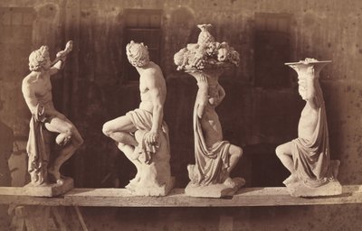 Quattro statue da Adolphe Terris