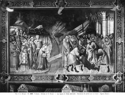 La regina di Saba adora la croce e Salomone seppellisce una delle travi della croce da Agnolo Gaddi