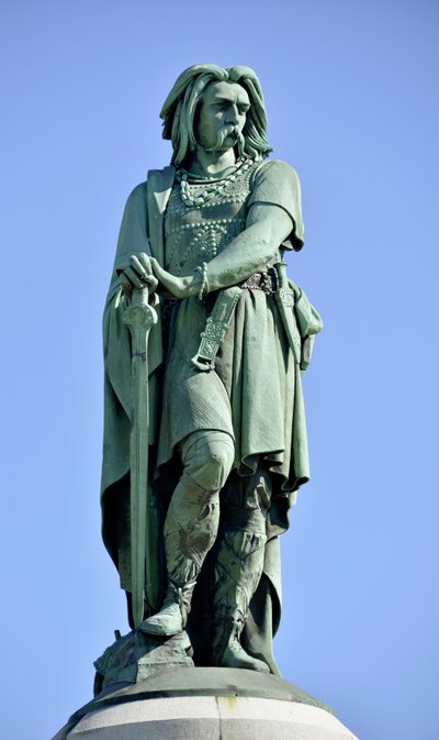 Statua colossale di Vercingetorige (72-46 a.C.), capo gallico (scultura di Millet Aime, 1865, Alise Sainte Reine) da Aime Millet