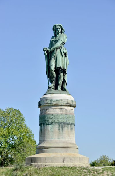 Statua colossale di Vercingetorige (72-46 a.C.), capo gallico da Aime Millet